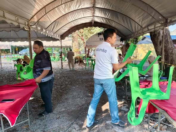 บรรยากาศการรับสมัครรับเลือกตั้ง นายกองค์การบริหารส่วนตำบลเกาะลิบง และสมาชิกสภาองค์การบริหารส่วนตำบลเกาะลิบง วันที่ 2 ธันวาคม 2568 ณ องค์การบริหารส่วนตำบลเกาะลิบง